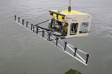 ROV (Remotely Operated Vehicle) with 12-sensor gradiometer array being launched