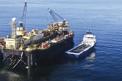 Castoro Sei: Offshore Pipelaying